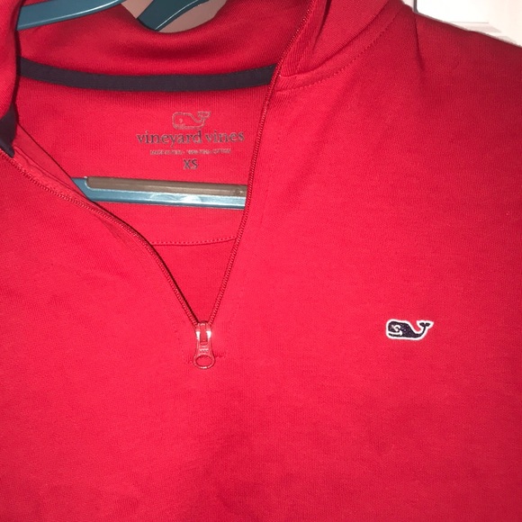 NWOT Vineyard Vines Pullover - Picture 2 of 3